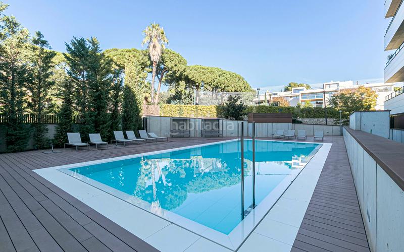 Foto e62d82ef-e07d-41e4-8b5a-1fb3a5d46be7. Pis amb calefacció aparcament piscina a Sarrià Barcelona