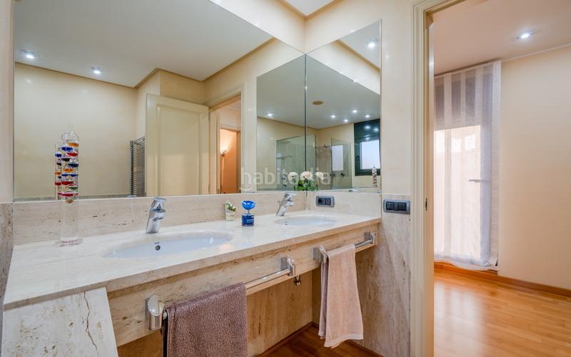 Foto d3b8657d-9a0e-4c54-aab1-87a58e774b39. Casa con riscaldamento parcheggio piscina in Bisbal d´Empordà (La)