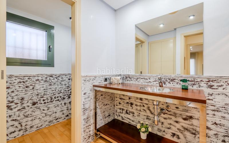 Foto f54f1965-e0fd-4d62-97ea-c39ba7bd3f18. Casa con riscaldamento parcheggio piscina in Bisbal d´Empordà (La)