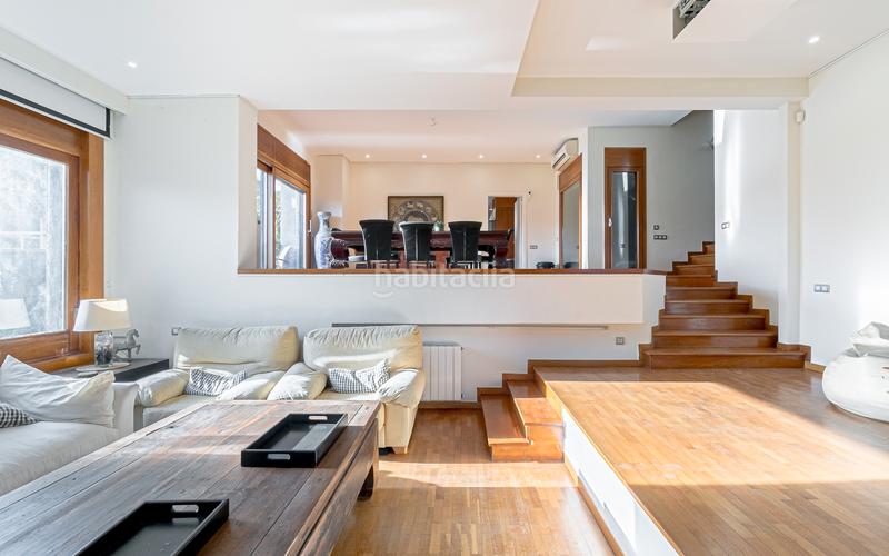 Foto 4f2bcff5-1d4b-4b8a-a10f-f8f278cc7b8a. Casa amb calefacció aparcament piscina a Golf-Can Trabal Sant Cugat del Vallès