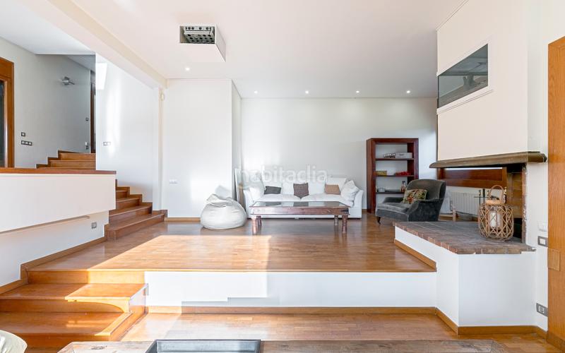 Foto 7dffde75-0d66-4922-bcee-40767ebe8be1. Casa amb calefacció aparcament piscina a Golf-Can Trabal Sant Cugat del Vallès