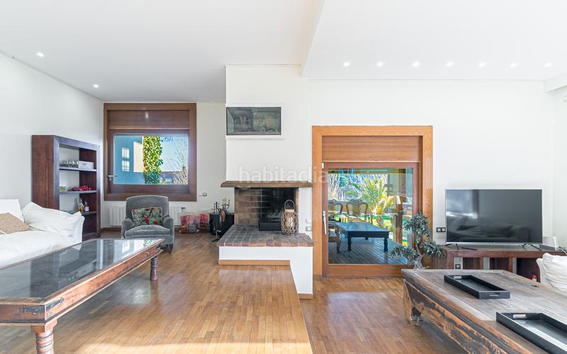 Foto c59143d0-4411-45c7-b911-db161c7a989b. Casa amb calefacció aparcament piscina a Golf-Can Trabal Sant Cugat del Vallès