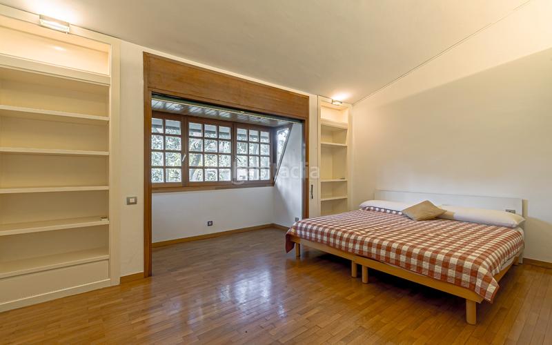 Foto fb40f36d-16ac-4863-bc0b-e0178ab478d7. Casa amb calefacció aparcament piscina a Golf-Can Trabal Sant Cugat del Vallès