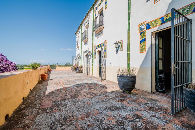 Foto ede52daf-c478-4105-9f44-f5b4dd2ca972. Mas avec chauffage parking piscine dans Nord Roses