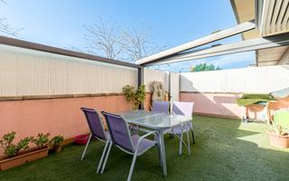 Pis  Mosèn cinto verdaguer, la beguda alta. Piso en venta en la beguda alta con 3 habitaciones, terraza y pa