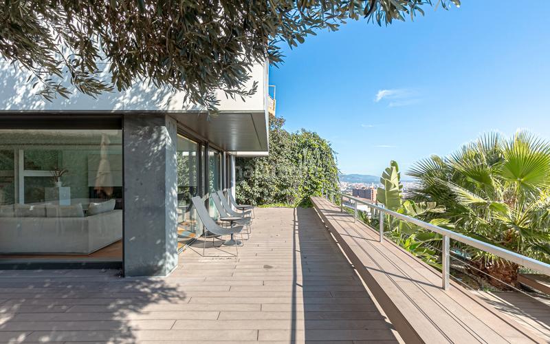 Foto 1b8c250e-2fb2-428b-bf4d-cb32229b2b92. Casa con riscaldamento parcheggio in Sant Genís dels Agudells Barcelona