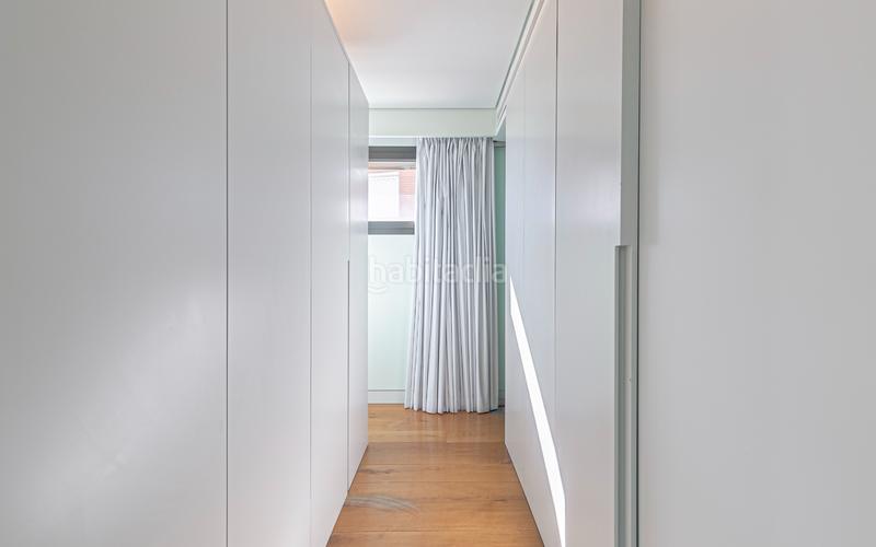 Foto 596c23c6-3446-43e8-af4c-3194924a89d3. Casa con riscaldamento parcheggio in Sant Genís dels Agudells Barcelona