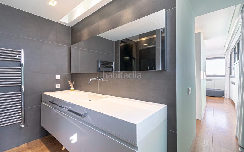 Foto 8eeb48cb-d2e1-4350-8d12-68e4c9ca4e74. Casa con riscaldamento parcheggio in Sant Genís dels Agudells Barcelona