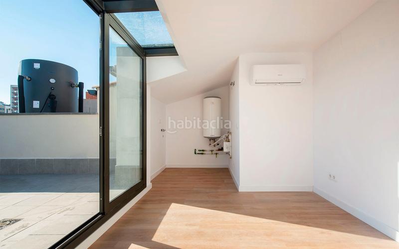 Foto bd4a2971-1736-464d-b830-fba8f696bea5. Zweistöckige wohnung mit heizung parking pool in Gorg Badalona