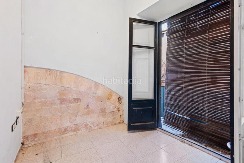 Foto b5e022eb-8482-4d95-ac7b-e45319de6ee5. Piso pis a reformar al barri vell en Centre-Barri Vell Girona