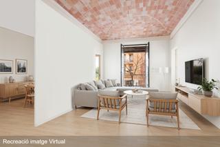 Pis  Llibertat. Piso en venta a reformar en el barri vell, girona