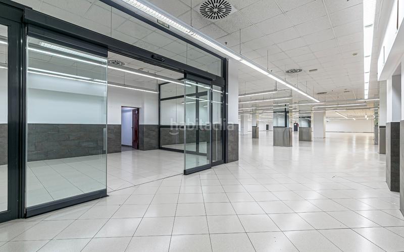 Foto a991e3ab-ae2d-4c37-a454-8f3829872fc2. Location bâtiment à usage industriel dans Sant Andreu de Palomar Barcelona