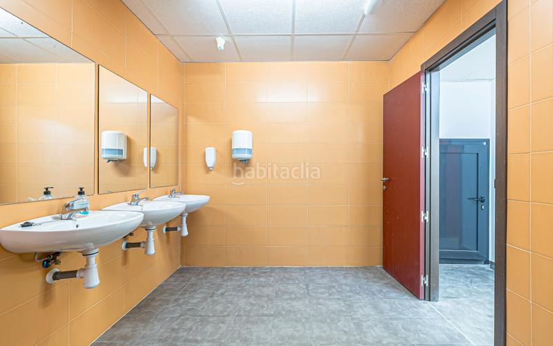 Foto d273bb39-0cb8-455e-a0c7-b12198a0a586. Location bâtiment à usage industriel dans Sant Andreu de Palomar Barcelona