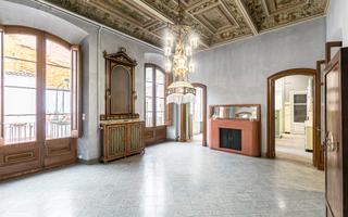 Piso  Born. Piso en venta en manresa en edificio modernista y con preciosos