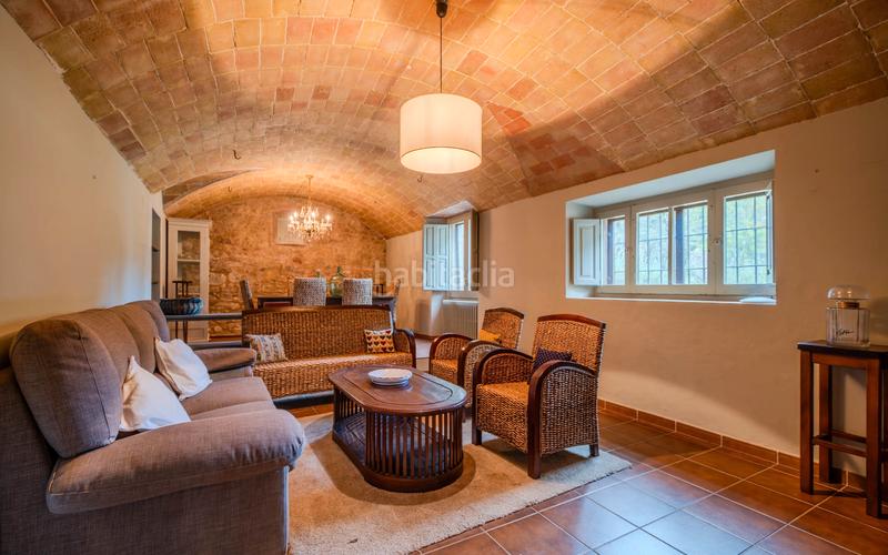 Foto 030c3629-1c45-48f8-bd22-cf35e4642508. Casa amb calefacció aparcament piscina a Forallac