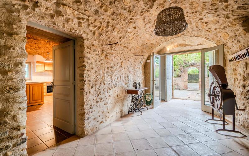 Foto 56964f07-354c-40fc-a73b-8acb0ec28868. Casa amb calefacció aparcament piscina a Forallac