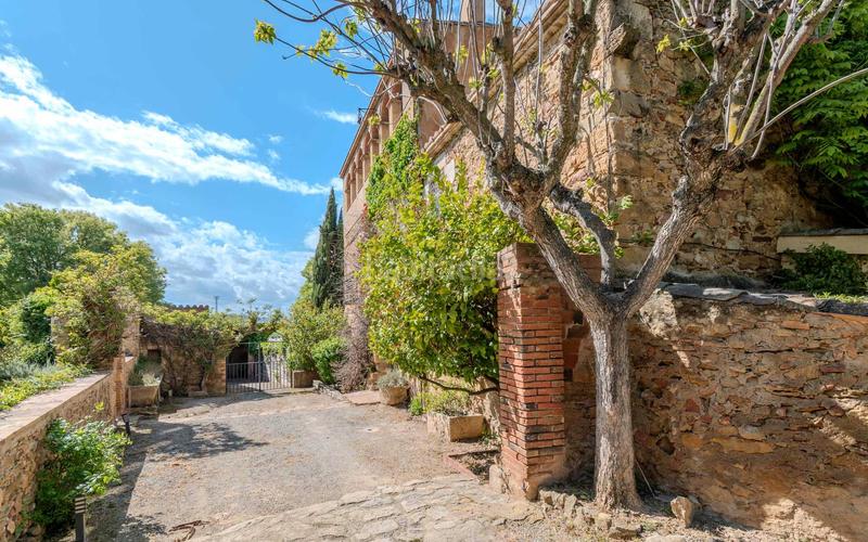 Foto e97716e6-a942-4ce8-8f30-f13caedff337. Casa amb calefacció aparcament piscina a Forallac