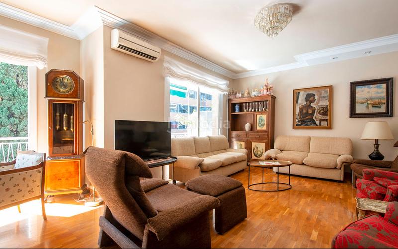 Foto 2ccd0ac5-34bc-4f7f-af78-fdd1a8dd7b79. Piso  en venta en sant gervasigalvany con 6 habitaciones y terraza, en Barcelona