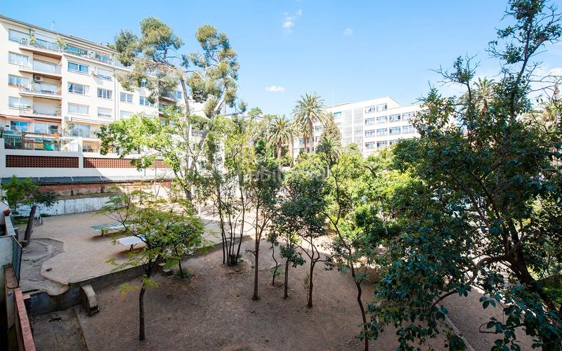 Foto a8d1b20c-c546-4dac-9b3d-fcc406ec3fac. Piso  en venta en sant gervasigalvany con 6 habitaciones y terraza, en Barcelona