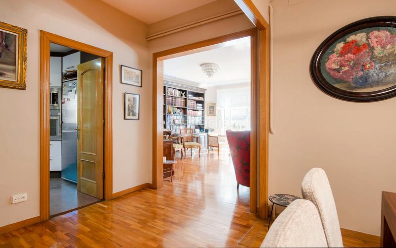 Foto c83760d3-5b5d-4f14-aa69-e573ada15caf. Piso  en venta en sant gervasigalvany con 6 habitaciones y terraza, en Barcelona
