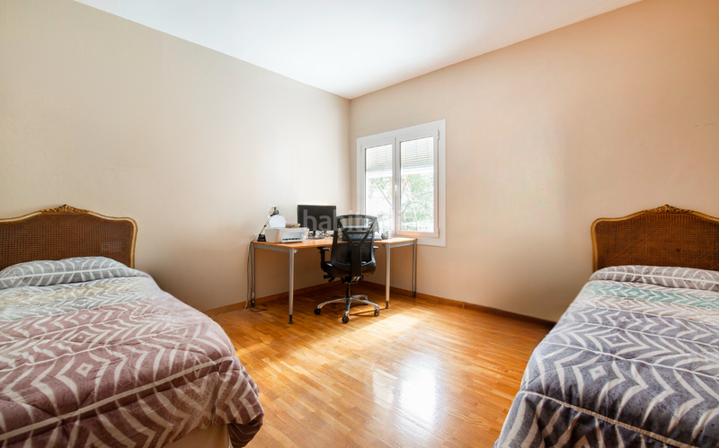 Foto ef5a2d6f-5c94-4214-8e16-0df06650483c. Piso  en venta en sant gervasigalvany con 6 habitaciones y terraza, en Barcelona