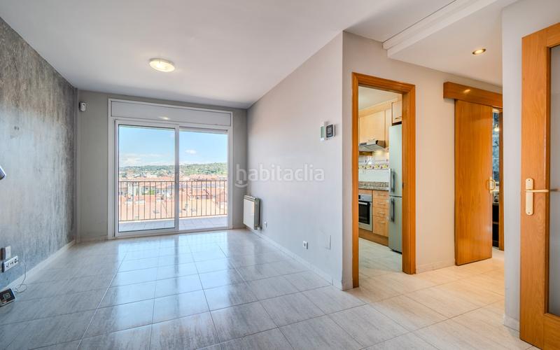Foto 1a519d7a-2183-4235-be63-b75257e060f5. Dúplex  con vistas panorámicas y garaje en la tranquila zona de lluis pericot. en Girona