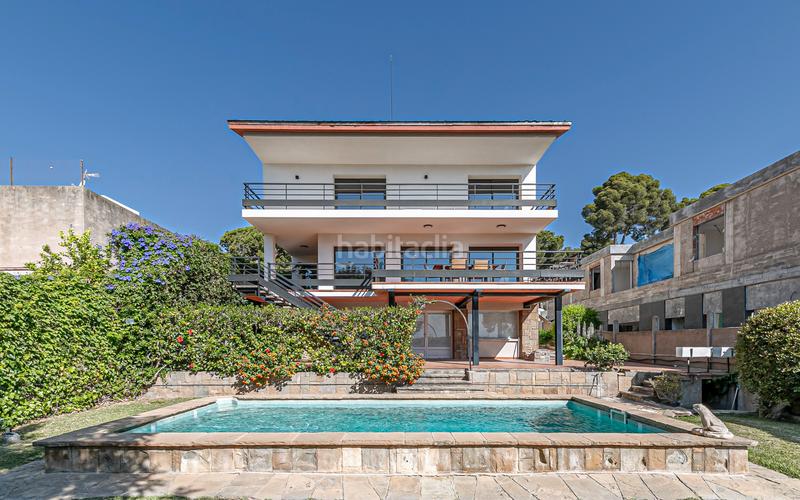 Foto 0aa6f32b-c649-41d1-a63b-b46ce574a61e. Casa con riscaldamento parcheggio piscina in Montmar Castelldefels