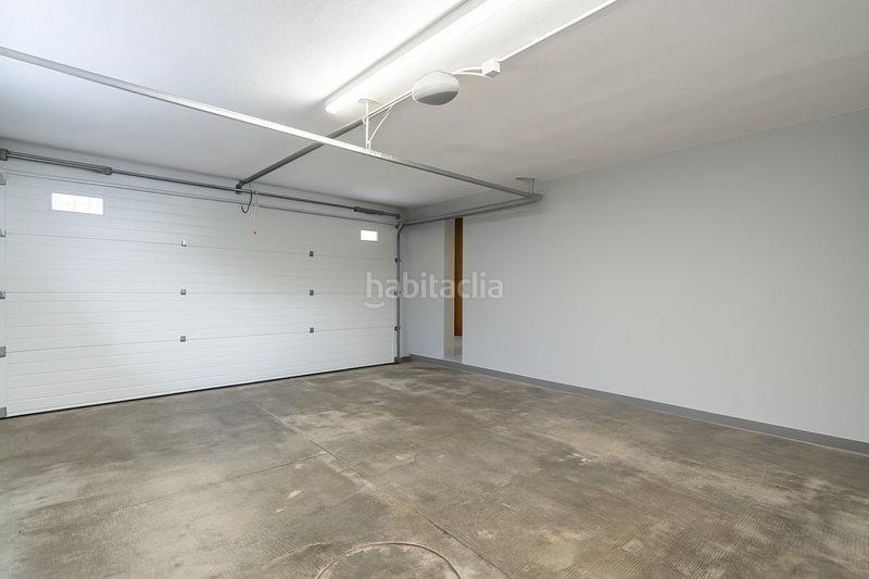 Foto 3b9acc21-d818-4341-be5f-8af81438dde4. Casa con riscaldamento parcheggio piscina in Montmar Castelldefels