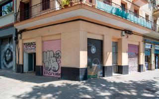Rent Business premise  Roc boronat. Local en alquiler en el poblenou con salida de humos, barcelona