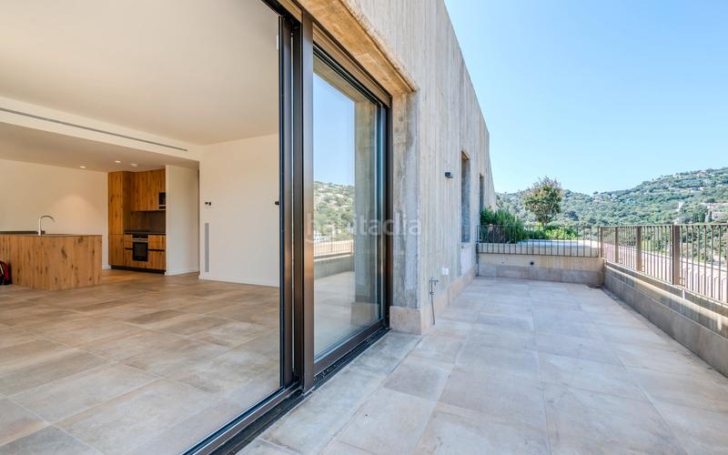 Foto 12543c86-2165-44b8-8a4c-0a3507c751a0. Alquiler piso  en alquiler en sa riera con 3 habitaciones, parking, jardín y piscinas comunitarias, girona en Begur