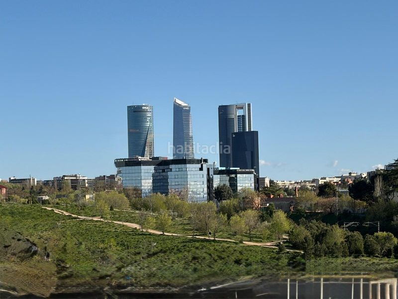 Foto cc029812-88f0-4b27-9709-6aafd38c8566. Pis amb calefacció aparcament a Montecarmelo Madrid