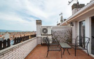 Casa  Ronda de sant pere. Casa en venta en santpedor con 4 habitaciones, garaje y terraza,