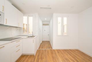 Appartement  Cardenal cisneros. Piso en venta en trafalgar con 2 habitaciones, reformado a estre