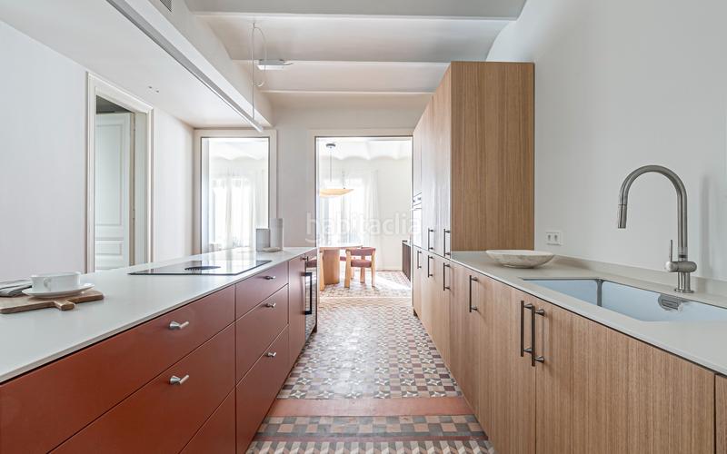 Foto a98fd9d4-00fb-4d14-83bb-70ed2bc78481. Appartement avec chauffage dans Gòtic Barcelona