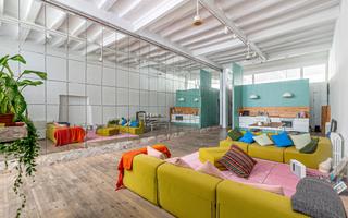 Appartement  Reina amàlia. Loft en venta en el raval con techos altos y reforma de diseño,