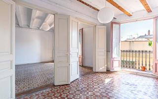 Piso  Xuclà. Piso en venta en el raval con 3 habitaciones y 3 balcones, barce