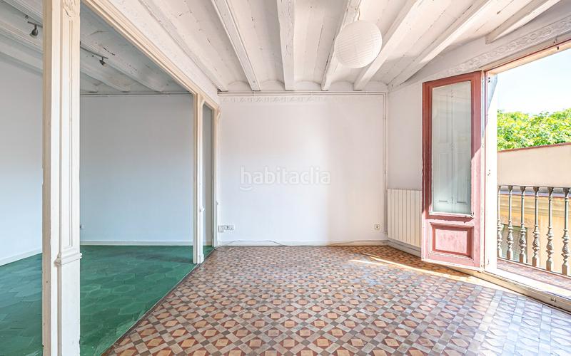 Foto 3a14da67-3c37-463c-a4f9-79337e426601. Piso  en venta en el Raval con 3 habitaciones y 3 balcones, en Barcelona