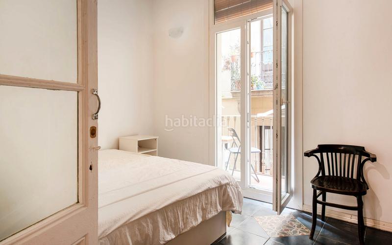 Foto 85dd852f-455a-4da0-beeb-a54b4d529e77. Flat with heating in Gòtic Barcelona