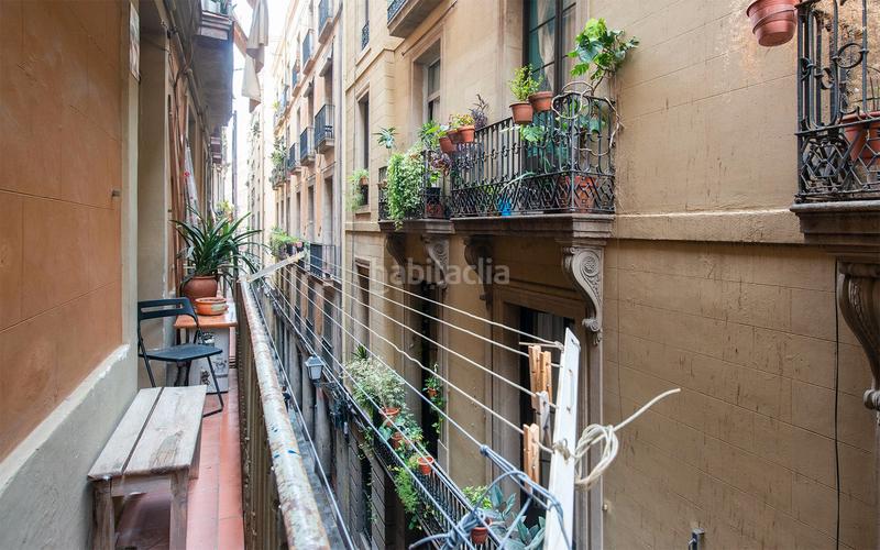 Foto c3f30e1b-99fc-4985-8c74-e9a9bca48bf4. Flat with heating in Gòtic Barcelona