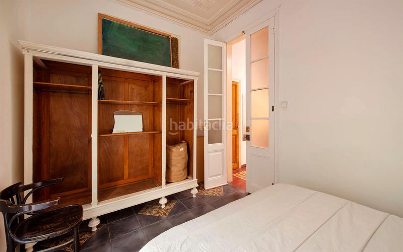 Foto c688cc47-1123-4dca-bcc3-a5a08099307b. Flat with heating in Gòtic Barcelona