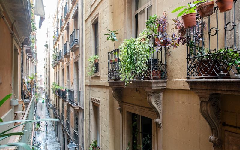 Foto ffd737cf-b85e-4aed-854f-99809687a8d2. Flat with heating in Gòtic Barcelona