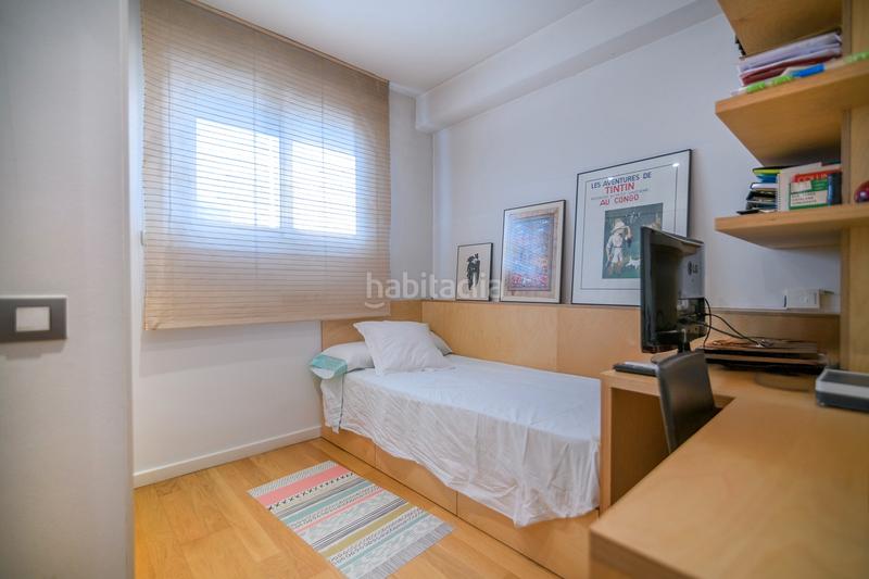 Foto 4abe9763-c958-45ce-8f29-a40d29dab433. Piso  en venta en la nova esquerra de leixample con 3 habitaciones y balcón, en Barcelona
