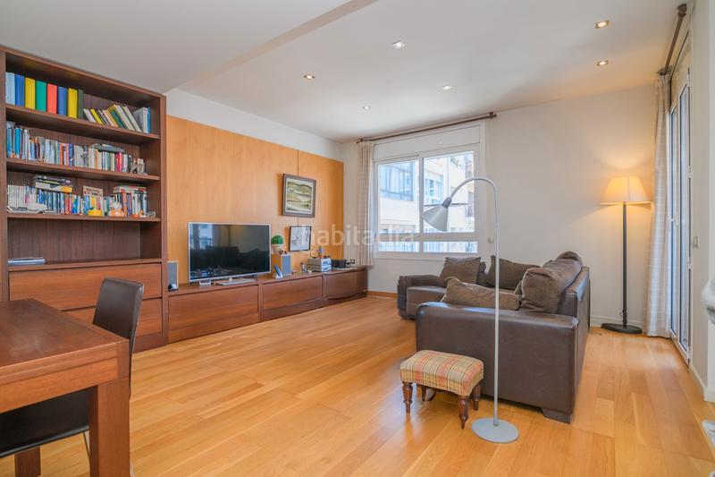 Foto 56315b98-8ea4-4c59-affa-7c385d6bf7eb. Piso  en venta en la nova esquerra de leixample con 3 habitaciones y balcón, en Barcelona