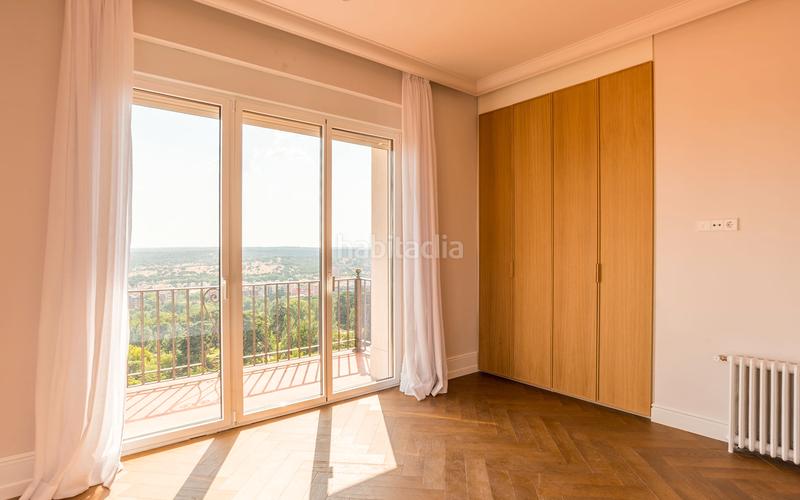 Foto 0c8fc32e-b53e-42db-8329-8c74c00eabe5. Alquiler piso  en alquiler en argelles con 3 habitaciones, terraza y vistas impresionantes, en Madrid