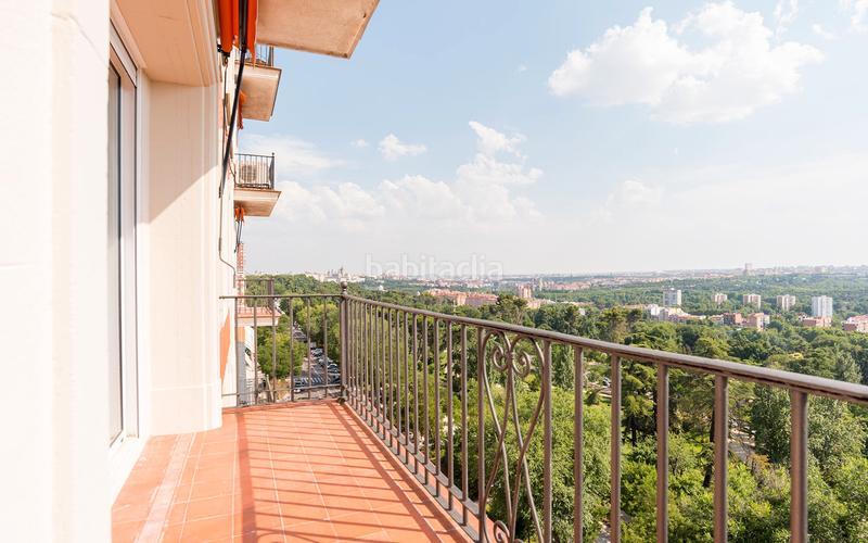 Foto 46f494a0-affa-465c-ac3f-91e7782ac86d. Alquiler piso  en alquiler en argelles con 3 habitaciones, terraza y vistas impresionantes, en Madrid