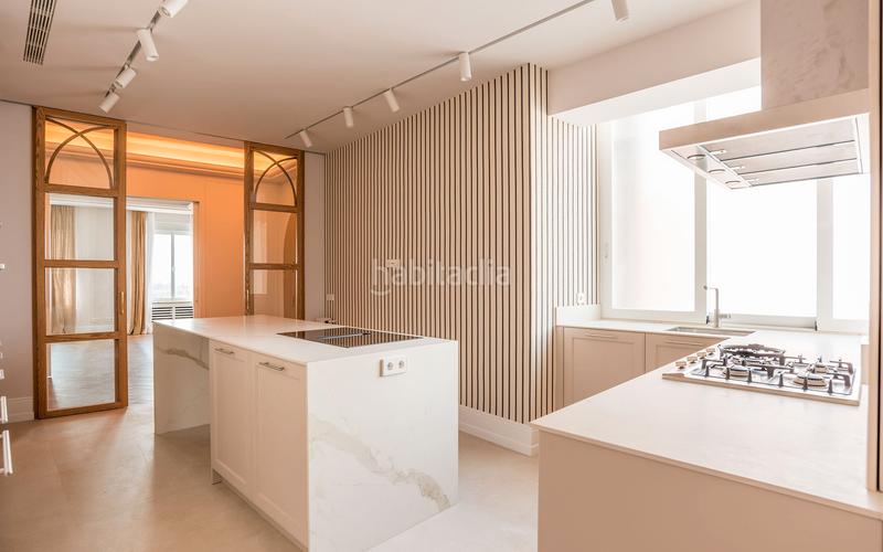 Foto 77c3e10a-b6a9-45e5-8b8c-5aef7706366d. Alquiler piso  en alquiler en argelles con 3 habitaciones, terraza y vistas impresionantes, en Madrid