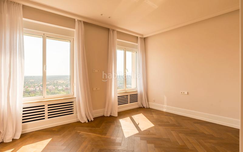 Foto f92764f4-6eea-4c27-b86b-b237534d6334. Alquiler piso  en alquiler en argelles con 3 habitaciones, terraza y vistas impresionantes, en Madrid