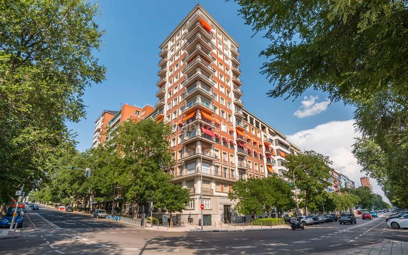Foto fac2448a-2f94-4389-a347-29da8fb8f762. Alquiler piso  en alquiler en argelles con 3 habitaciones, terraza y vistas impresionantes, en Madrid