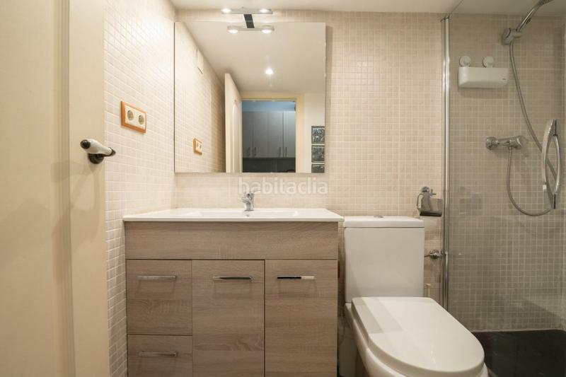 Foto b6afc062-2e8d-4b88-b63c-fb48c4776662. Local comercial a Barri de les Corts Barcelona