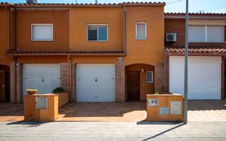 Casa  La perdiu. Casa en venta en cruïlles, girona, con 4 habitaciones y gran ter